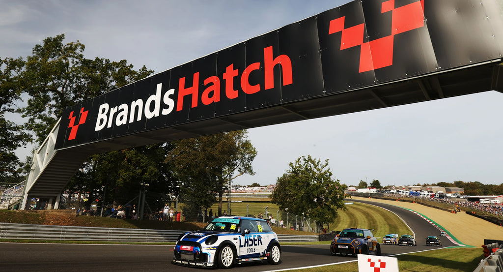 Brands Hatch: Nelson King secures third place in Vertu Motors MINI CHALLENGE JCW in rookie season