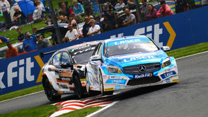 Moffat fights to strong top 10 finish at Oulton Park